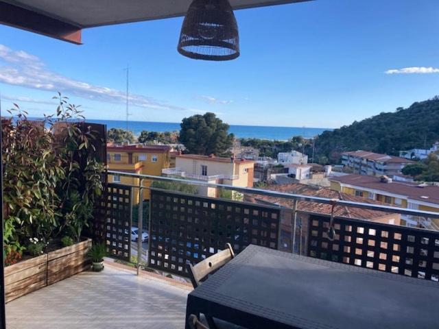 Apartamento Con Vistas Al Mar Castelldefels Exterior photo